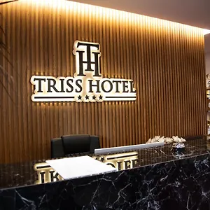 Triss 4* Tirana